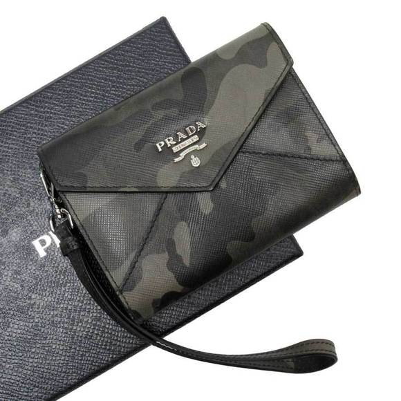 Prada Green Case leather card Saffiano Khaki holder camouflage pass - Picture 1 of 3